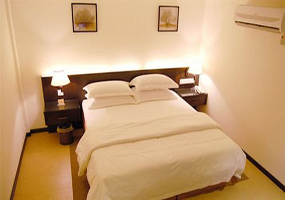 בוקיט מרטג'אם E-Red Hotel Bandar Perda מראה חיצוני תמונה